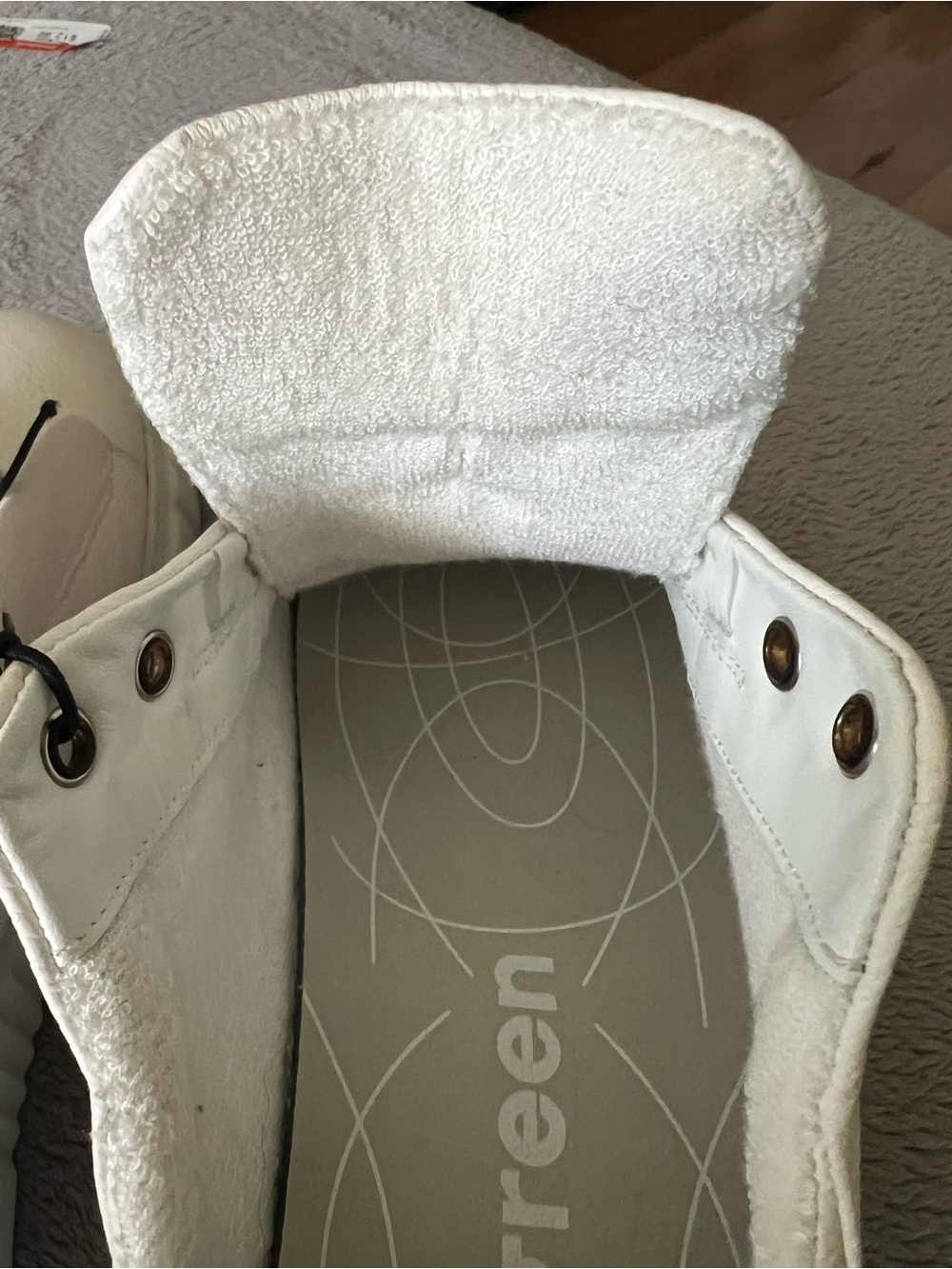 Paul Green White Slip-On Leather Sneakers with Gold Logo - Picture 11 of 14